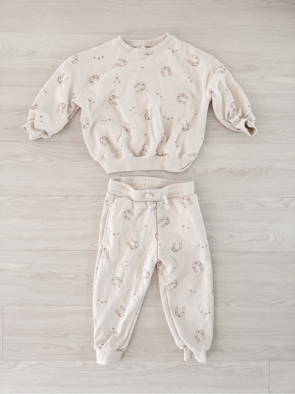 rylee + cru relaxed sweater set, horseshoes